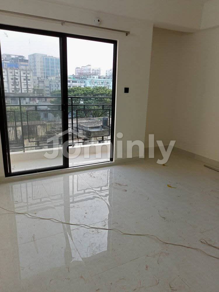 Premium 1,425 Sft South-Facing Flat for Sale at Kalabagan 1st Lane Dhaka - 3