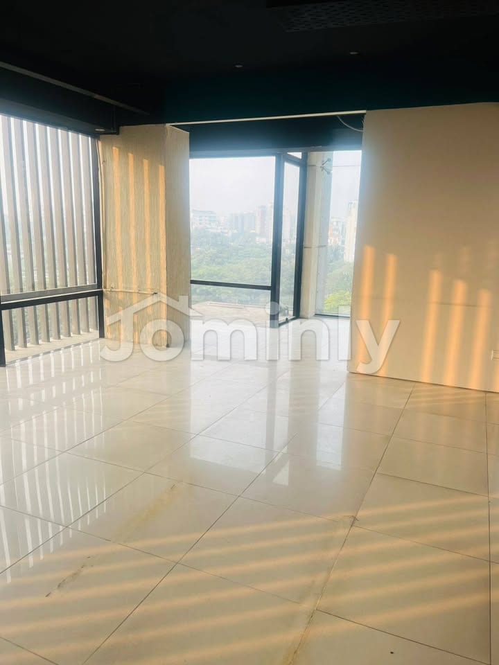 Prime 1,547 Sft Corporate Office Space for Rent at Kamal Ataturk Avenue, Banani Dhaka