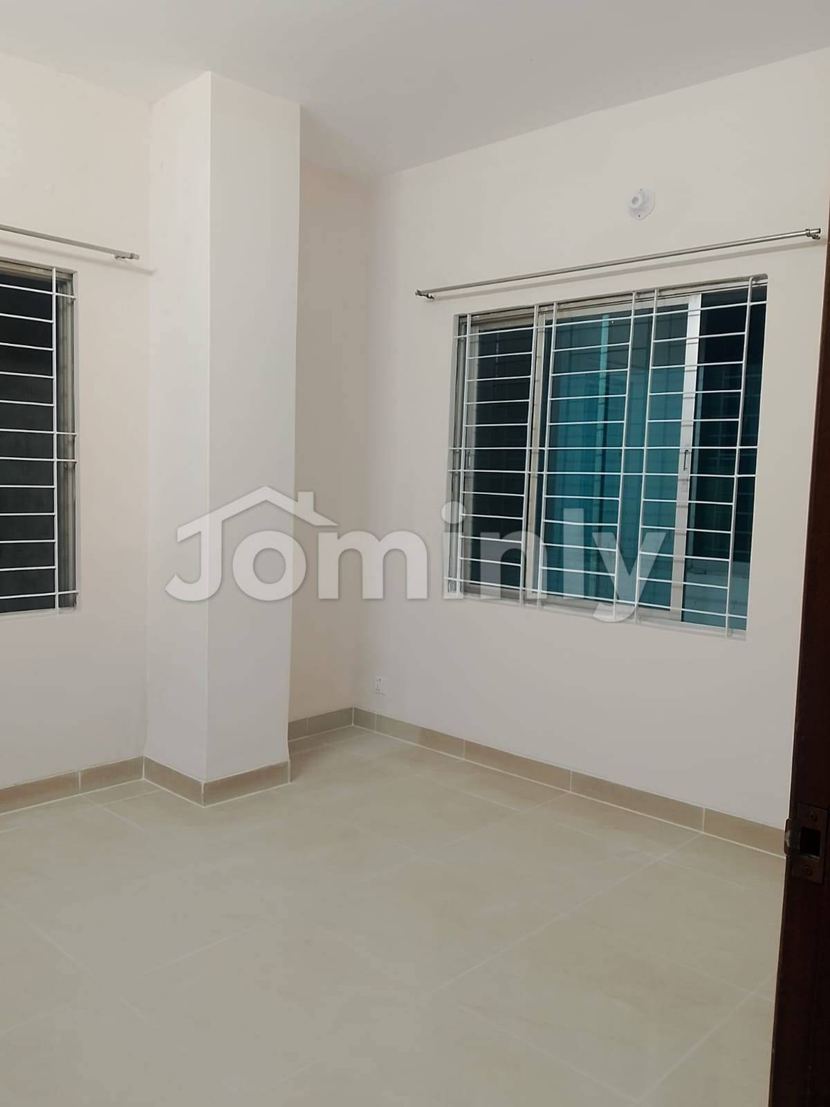 Spacious 1,800 Sft Single Unit Top Floor Apartment for Sale at Sector 11, Uttara - 3