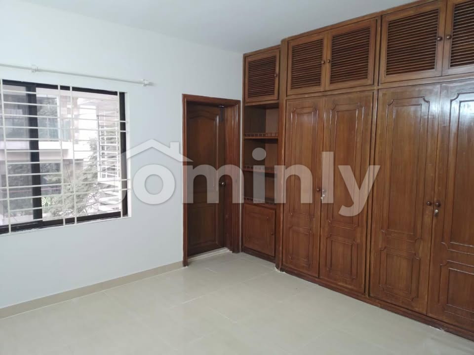 Luxury 2700 Sqft South-Facing Residential Apartment for Rent in Gulshan - 3
