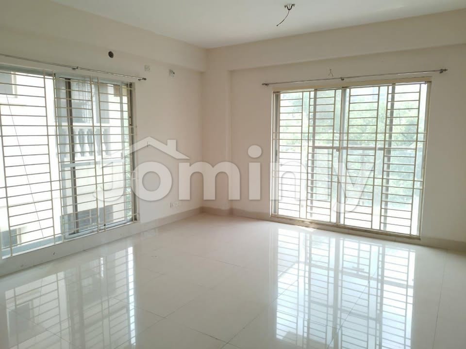 Luxury 3200 Sqft South-Facing 4-Bedroom Apartment for Rent in Banani - 2