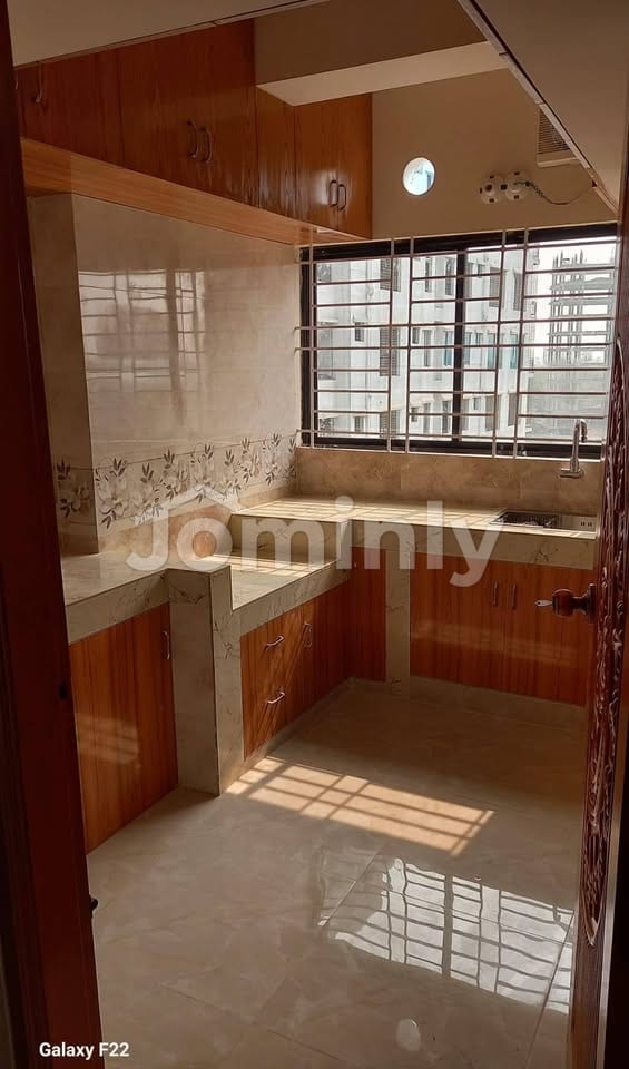 1500 Sqft South-Facing Modern Interior Apartment for Rent in Uttara Sector-17 - 3