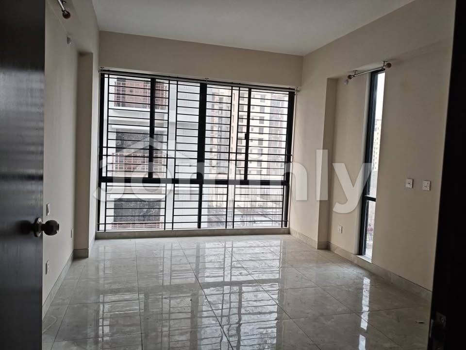 Exclusive 1850 Sqft 3-Bedroom Brand New bti Apartment for Rent in Bashundhara R/A - 5