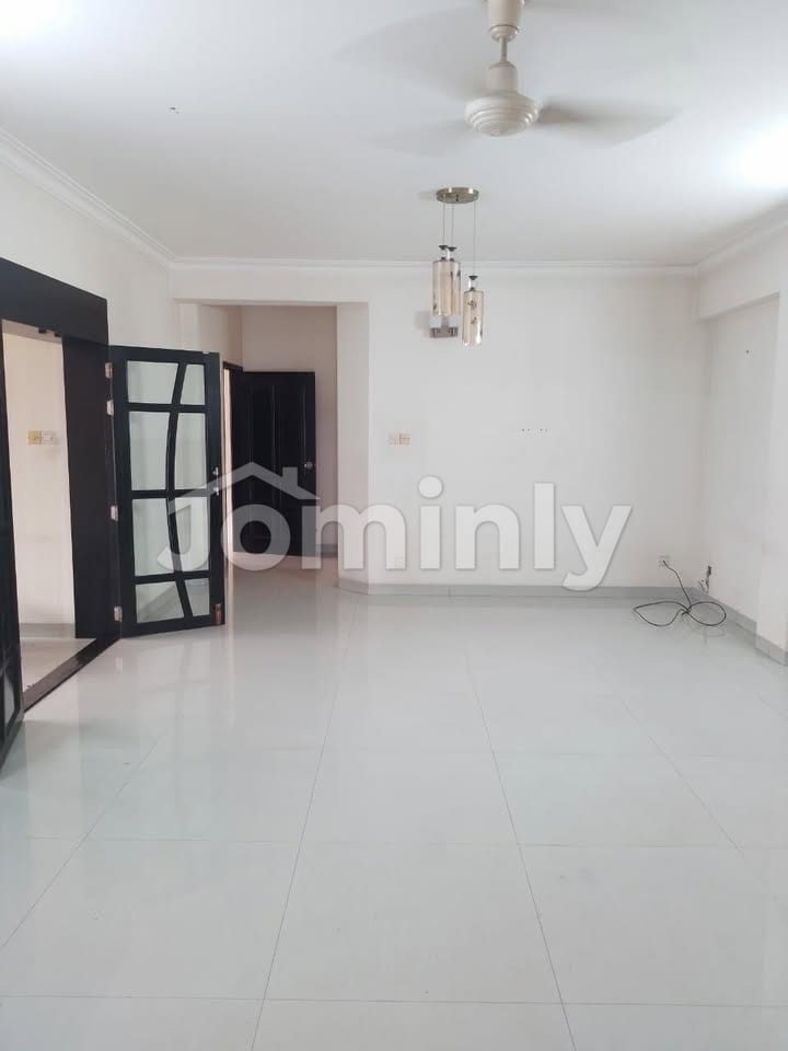Luxury 2500 Sqft 3-Bedroom North-Facing Apartment for Rent in Banani - 3