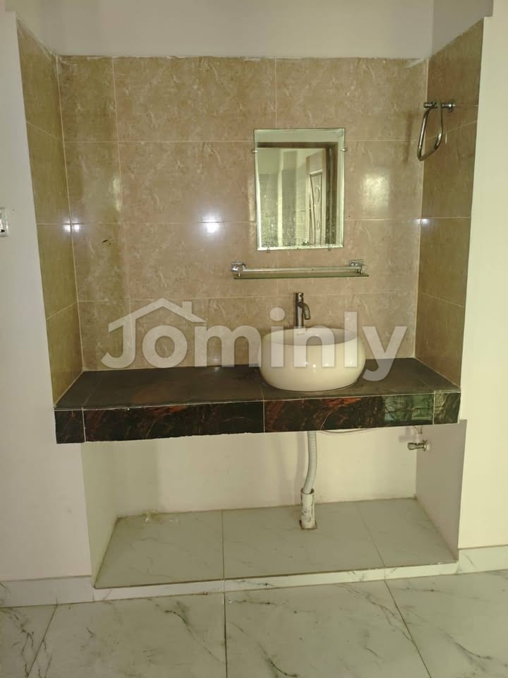1500 Sqft 3-Bedroom North-Facing Apartment for Sale in Bashundhara R/A Block-H - 2