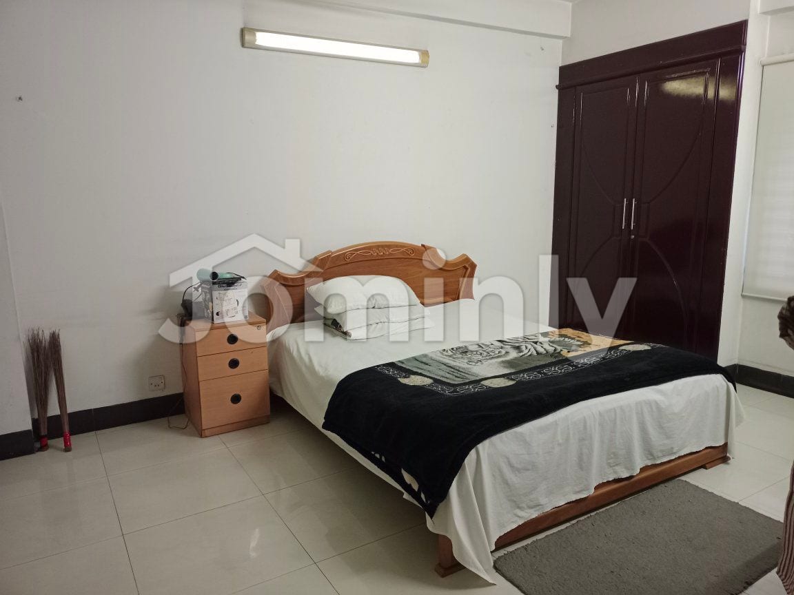 Spacious 2200 Sqft 3-Bedroom Unfurnished Apartment for Sale in Gulshan-2