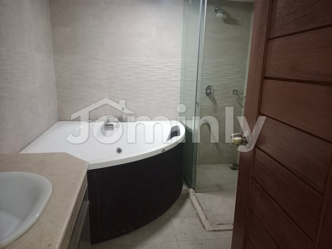 Palatial 5200 Sqft 4-Bedroom Semi-Furnished Apartment for Sale in Gulshan North - 3