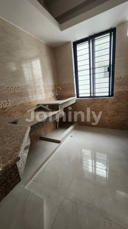 Ready 1550 Sqft 3-Bedroom Apartment for Sale in Bashundhara R/A Block-G - 5