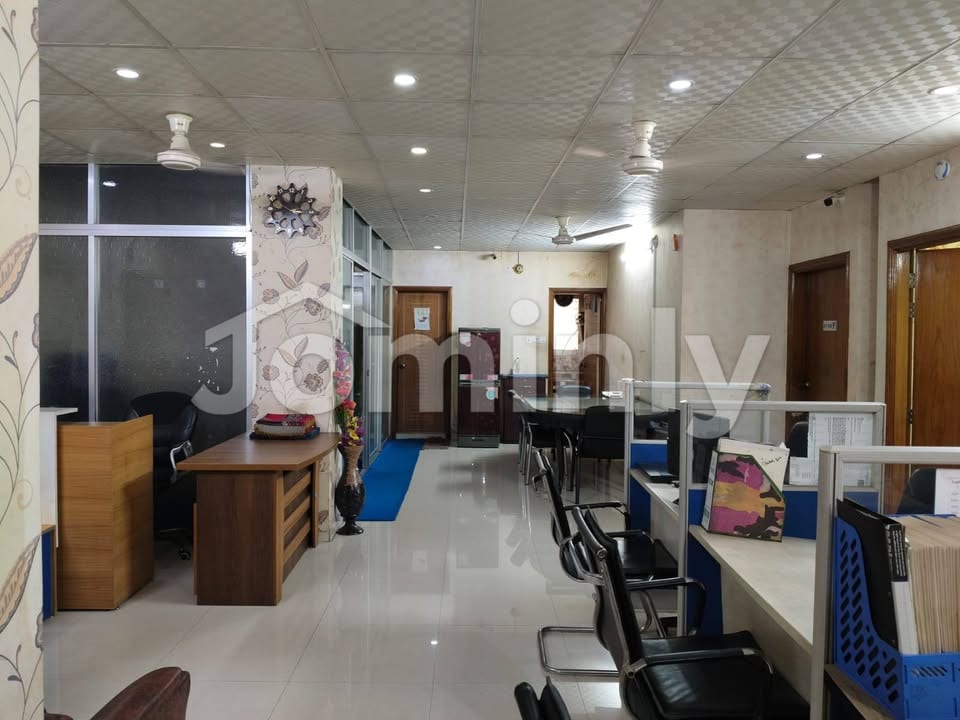 Luxurious 2,137 Sft Ready Corner Apartment for Sale at Sector 3, Uttara (South-Facing & Main Road Proximity)