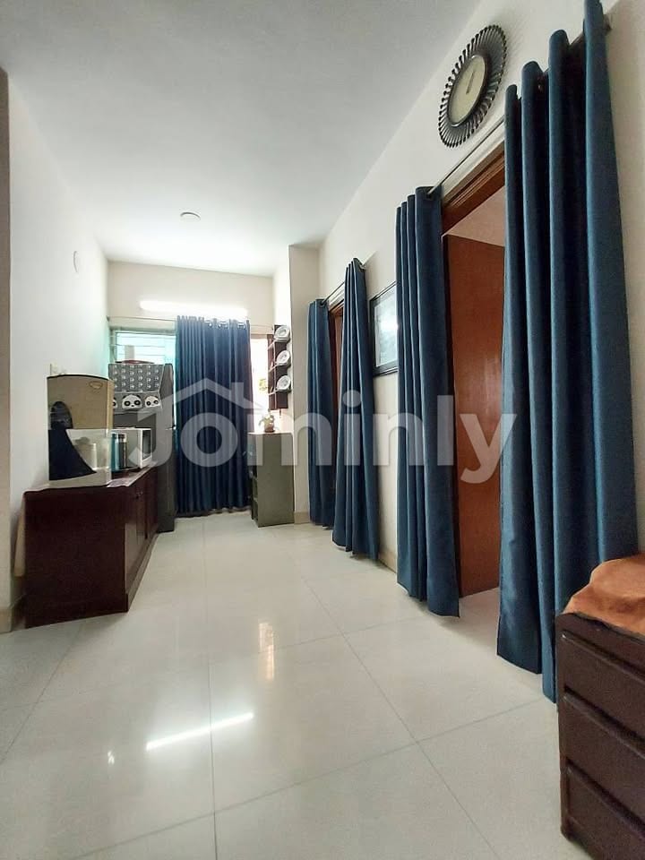 Prime 1,200 Sft Ready Apartment with Titas Gas at Bashundhara R/A (North Facing) - 4