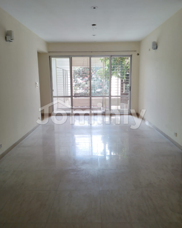 Ultra-Spacious 2,700 Sft North-Facing Apartment for Rent at Banani North (Govt. Gas & Parking) - 3