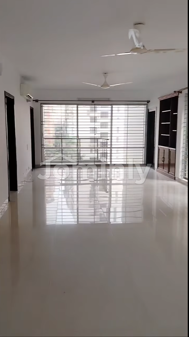 Spacious 3200 Sqft 4-Bedroom Apartment for Rent in Gulshan-2