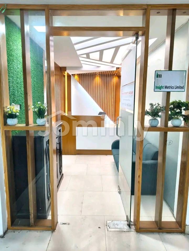 Fully Furnished 2,500 Sft Corporate Office Space at Gulshan-2 – Ready to Move