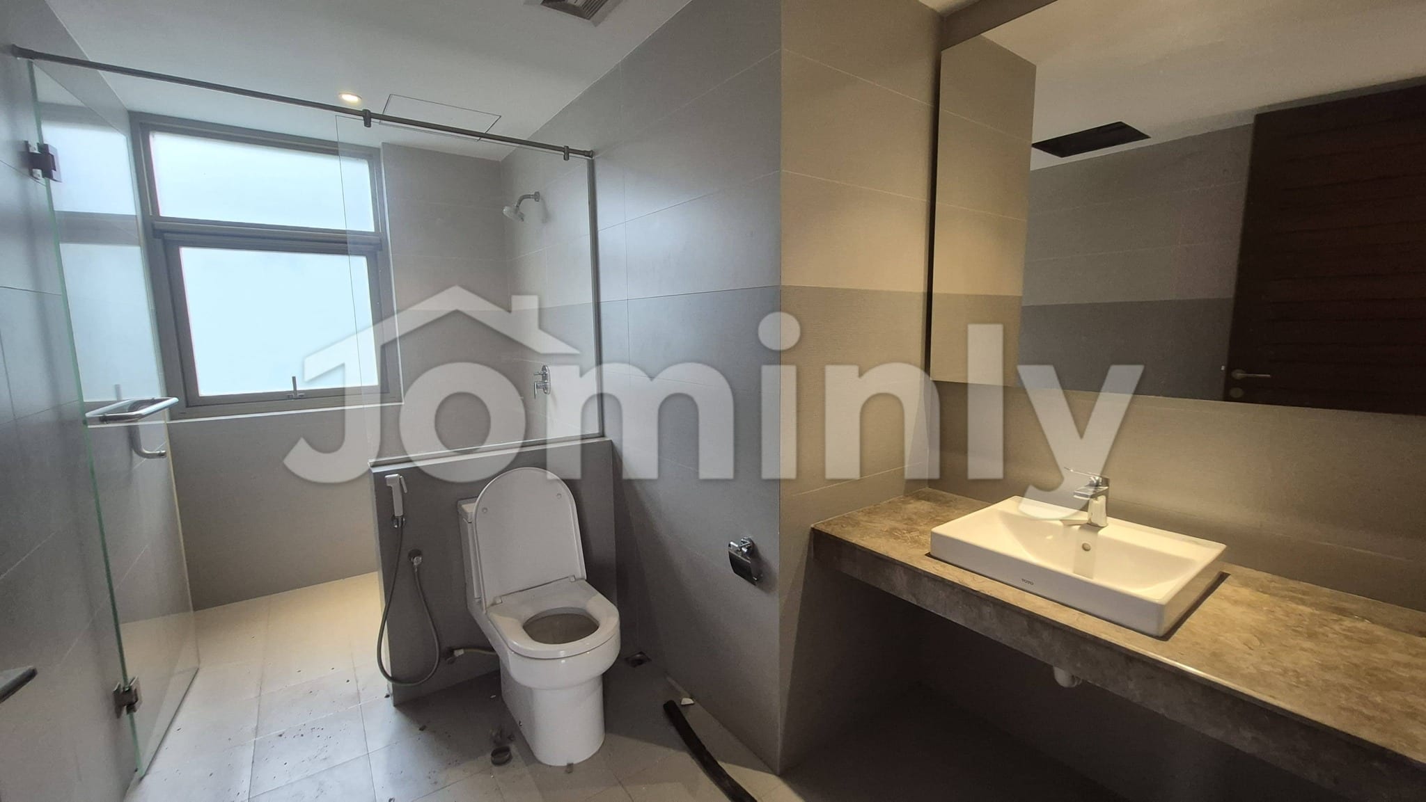 Exclusive 6500 Sqft 4-Bedroom Semi-Furnished Luxury Apartment for Rent in Gulshan-2 North - 4