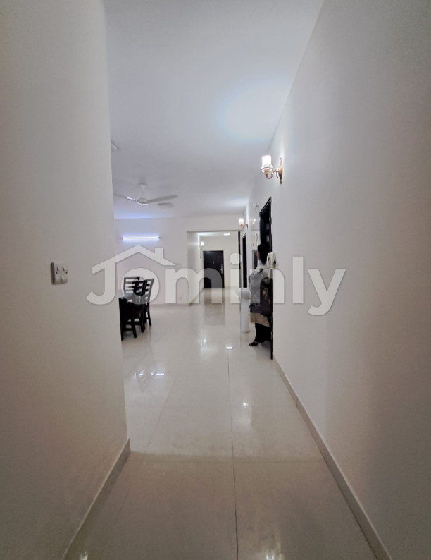 Premium 2,400 Sft Semi-Furnished South-Facing Apartment for Rent at Banani (Govt. Gas) - 3
