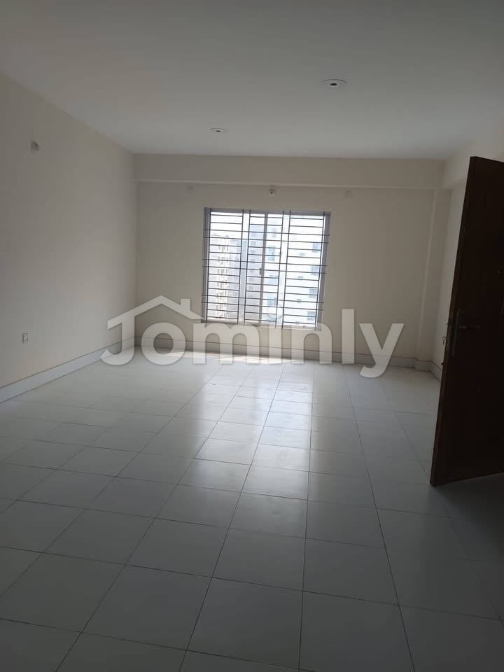 Brand New 2320 Sqft Single-Unit 3-Bedroom Apartment for Sale in Bashundhara R/A Block-J - 5