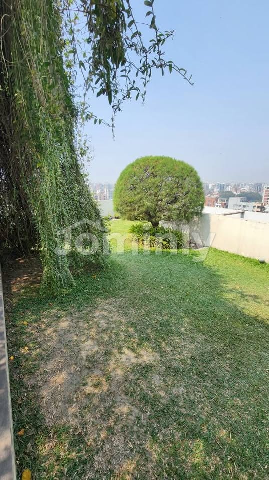 Exclusive 3237 Sqft South-West Corner Luxury Apartment for Sale in Dhanmondi - 3