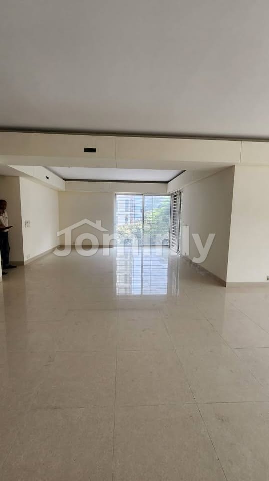 Exclusive 3237 Sqft South-West Corner Luxury Apartment for Sale in Dhanmondi - 5