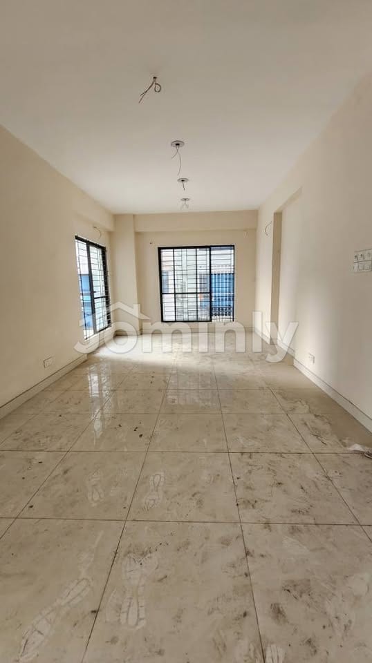 Brand New 2200 Sqft South-Facing Single-Unit Apartment with 2 Wide Terraces for Sale in Bashundhara R/A Block-I