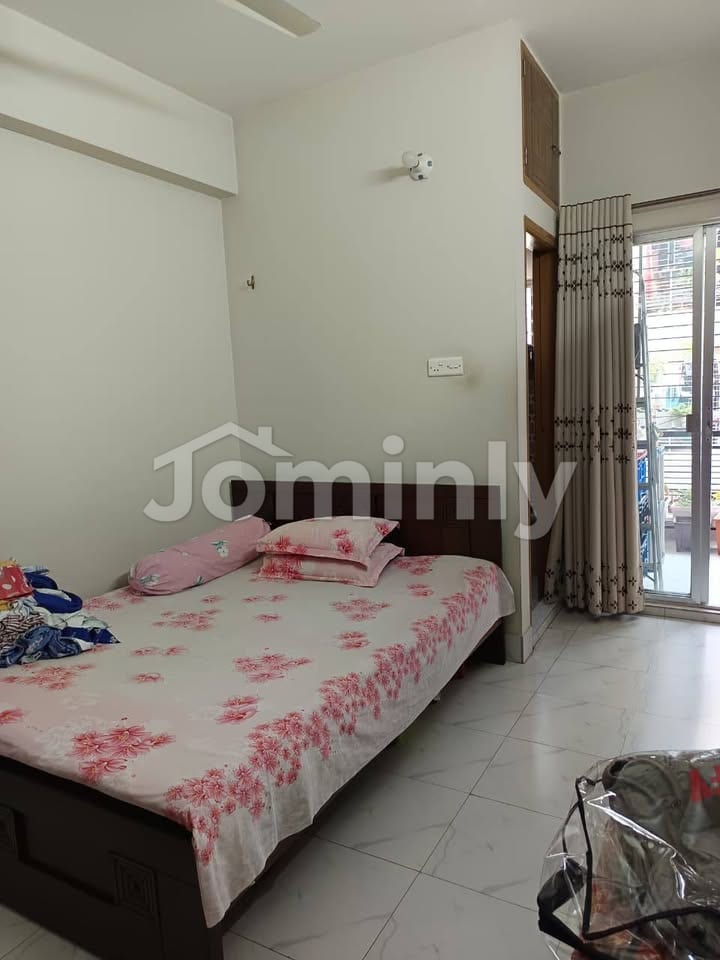 Ready 1508 Sqft 3-Bedroom South-Facing Apartment for Sale in North Badda - 2