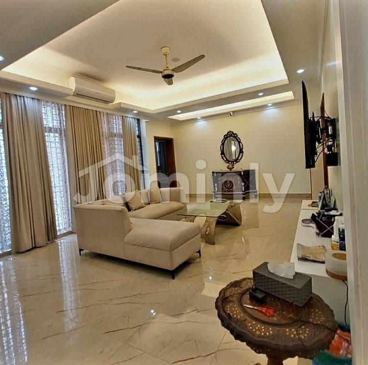 Exclusive 4200 Sqft 4-Bedroom Fully Furnished Luxury Apartment with Swimming Pool for Sale in Bashundhara R/A