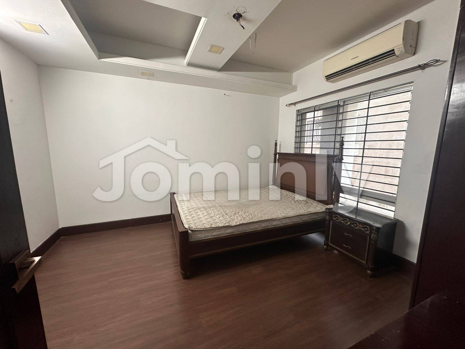 Exclusive 3250 Sqft 4-Bedroom Luxury Apartment for Rent in Banani