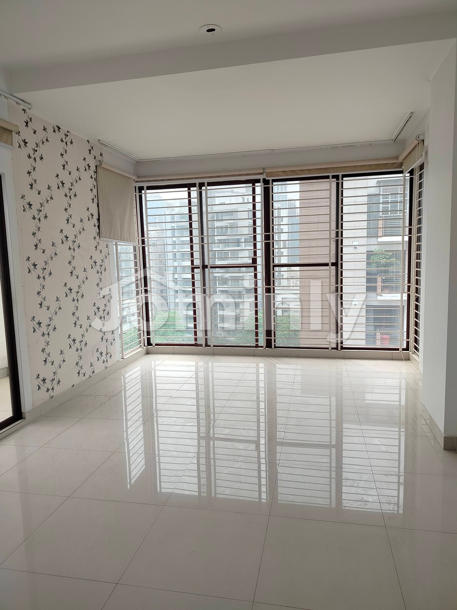 Exclusive 3850 Sqft 4-Bedroom Luxury Apartment with Swimming Pool for Rent in Banani Block-J