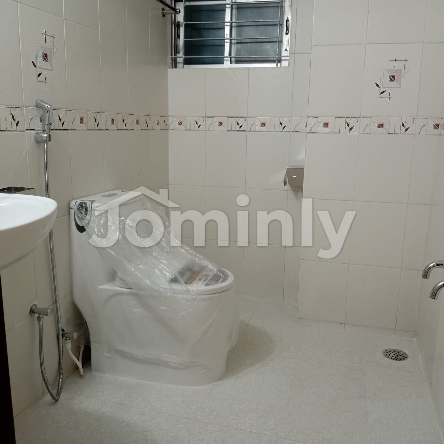 Rare 2,200 Sft South-Facing Single Unit Ready Flat for Sale Near Uttara Sector-13 Lake & Park - 4