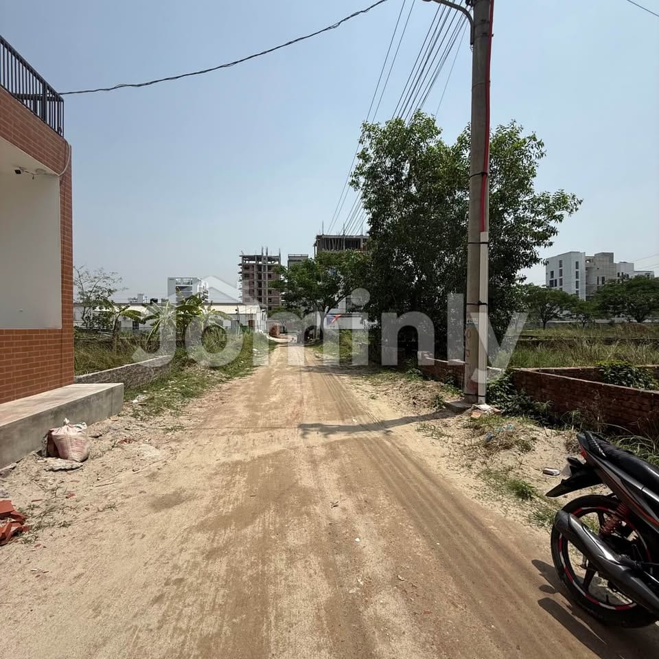 Premium 6 Katha North-Facing Combined Plot for Sale at Block-L, Bashundhara R/A - 2