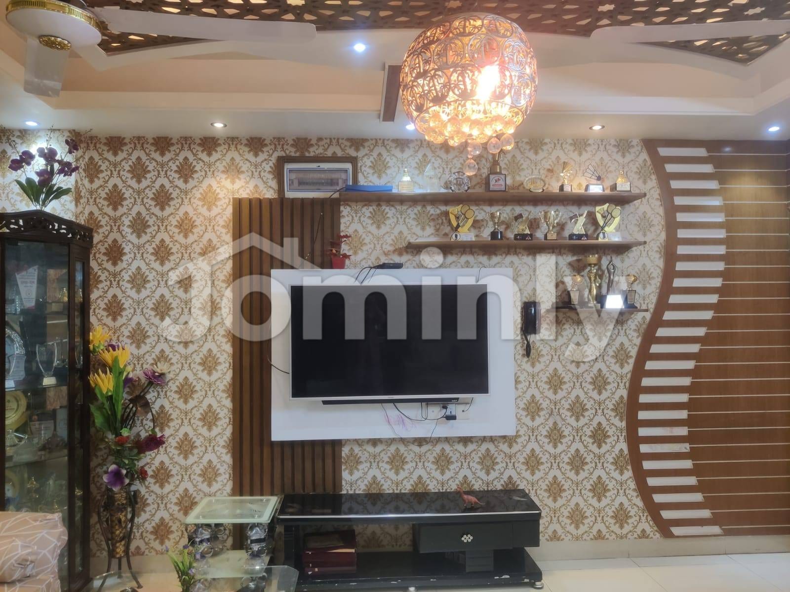 Luxurious 1,309 Sft Interior Decorated Flat for Sale at Middle Badda (Near Gulshan Link Road) - 5