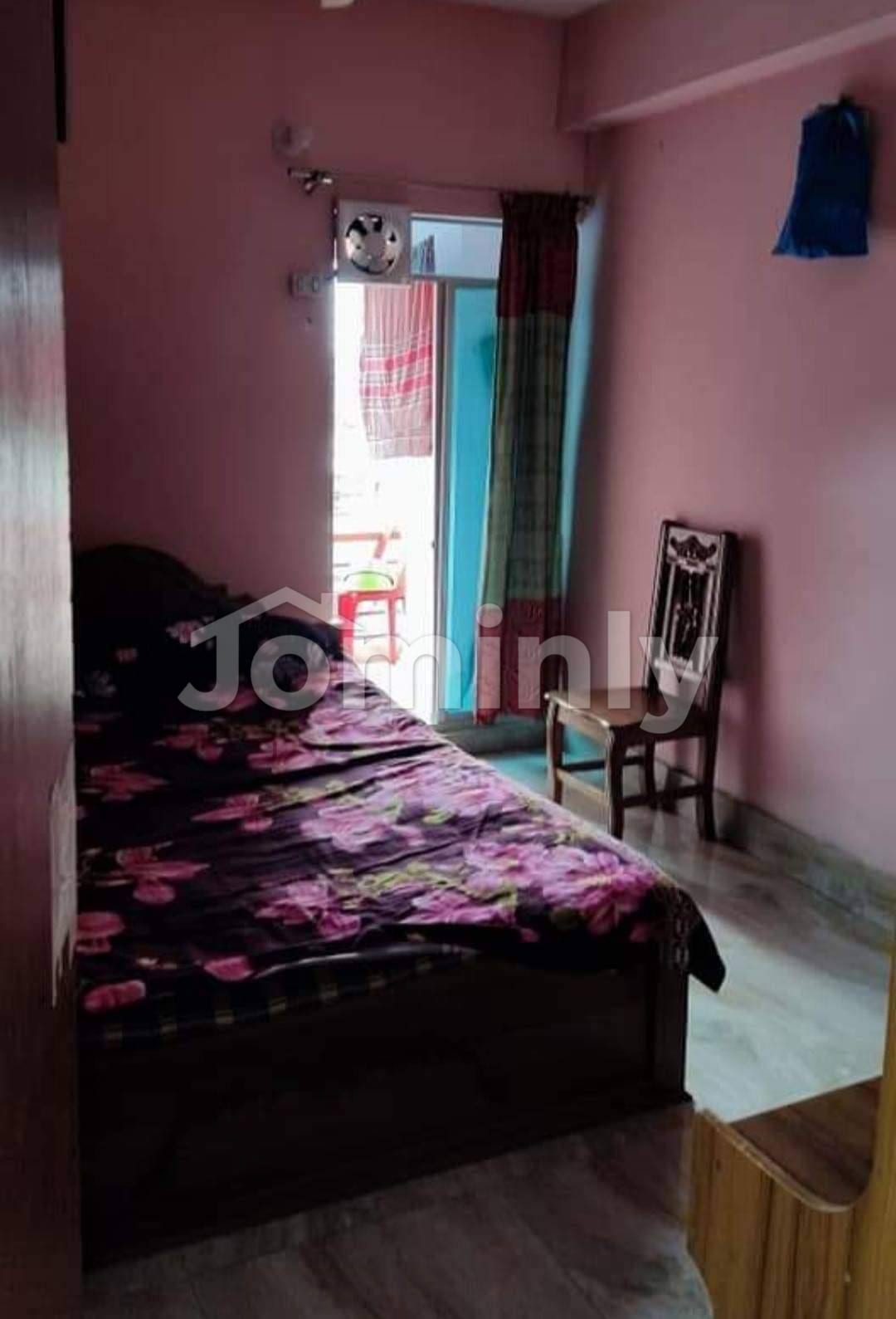 Well-Ventilated 1,050 Sft 3-Bedroom Apartment for Sale at South Goran, Khilgaon - 4