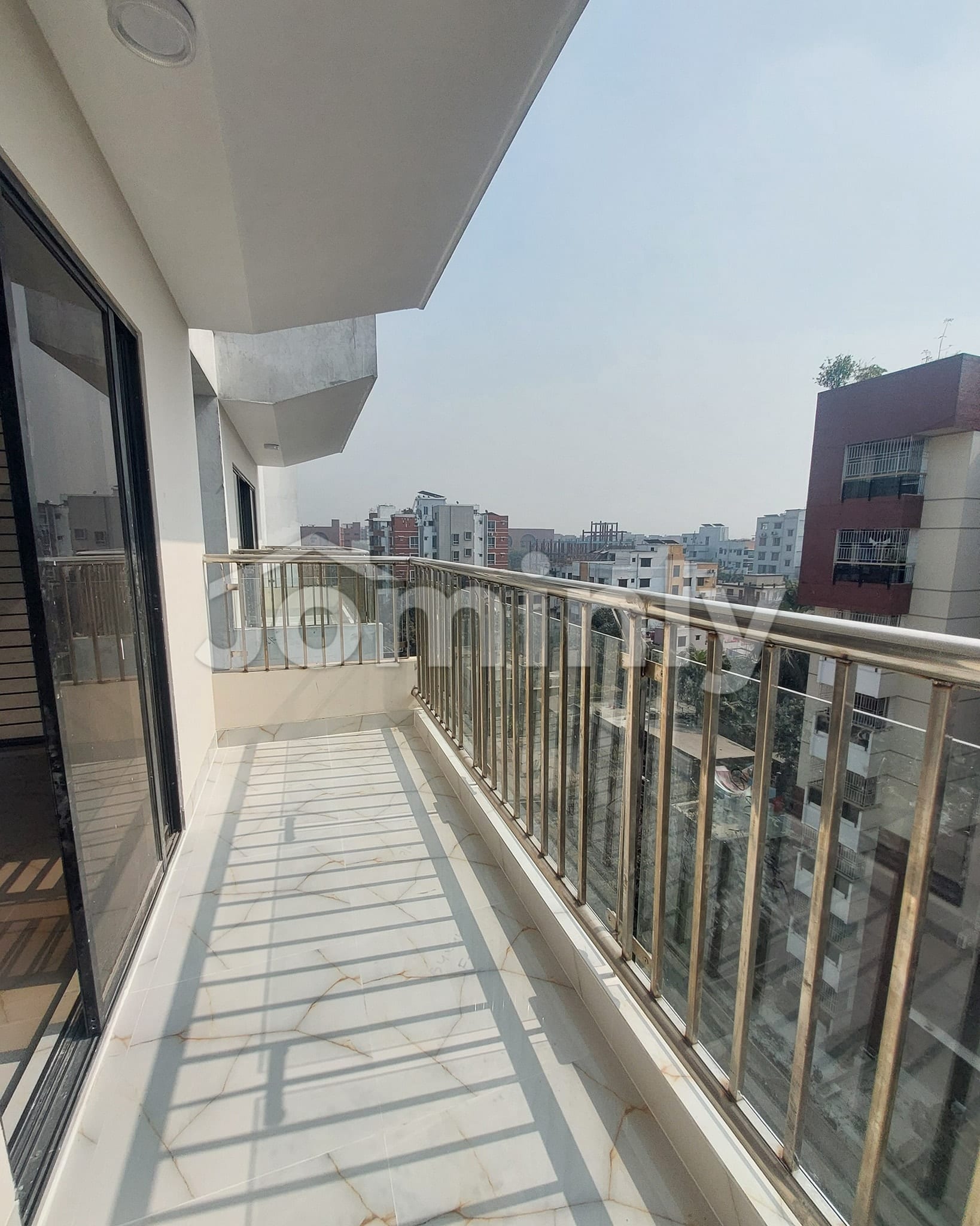 Premium 1,700 Sft South-Facing Apartment for Sale at Babar Road - 5