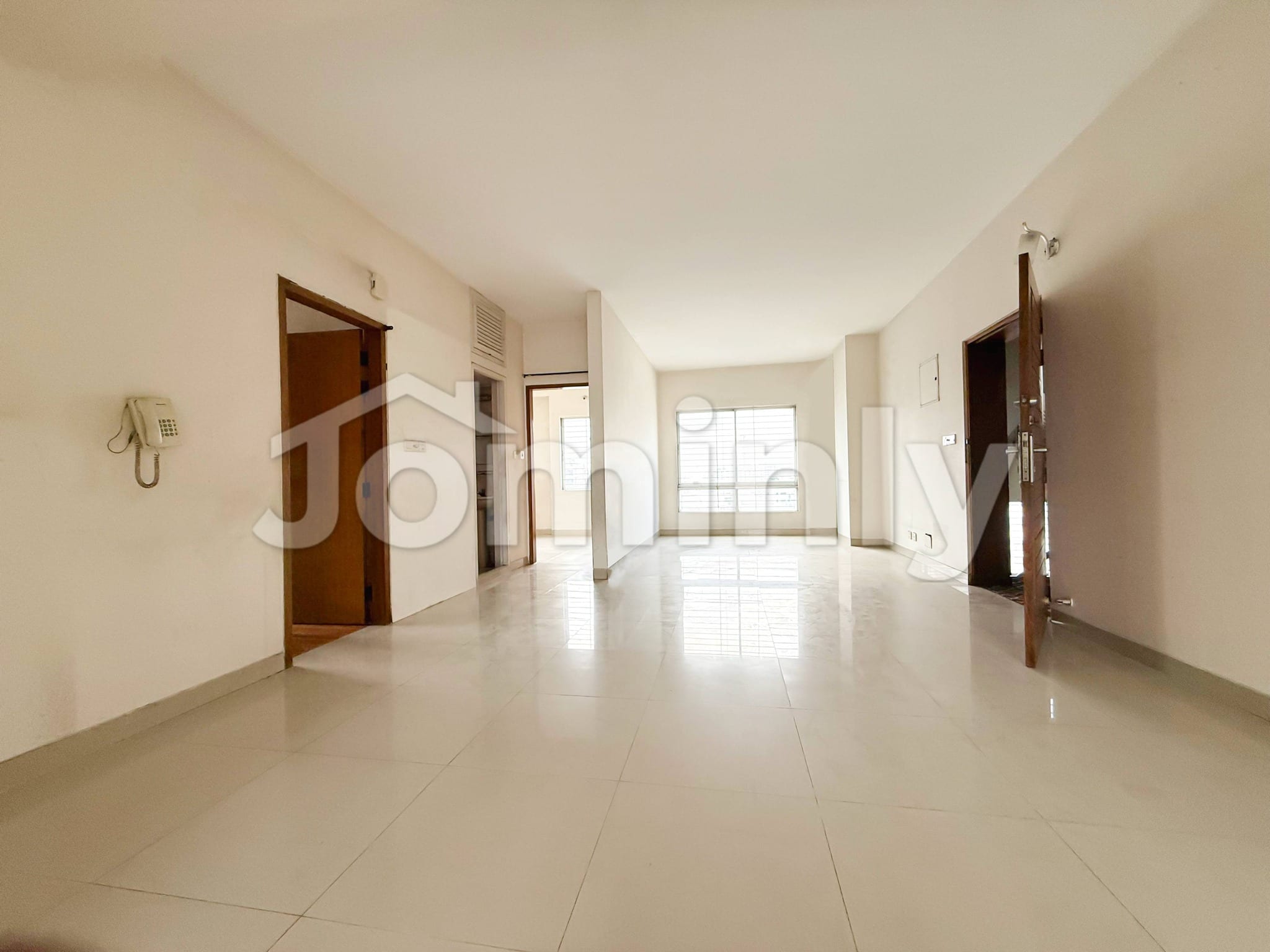1,775 SFT South-Facing Corner Flat for Sale on Bailey Road