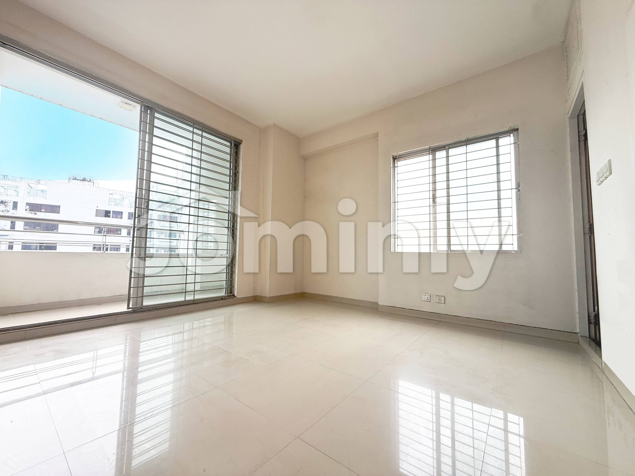 1,775 SFT South-Facing Corner Flat for Sale on Bailey Road - 5