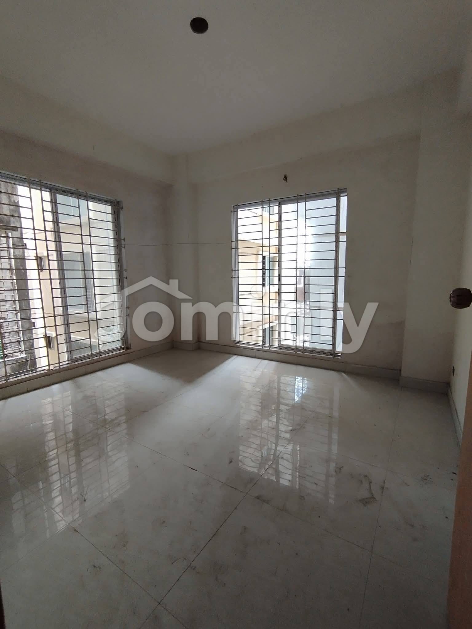 1,500 Sft Premium South-Facing Flat for Sale at Block-G, Bashundhara R/A - 3