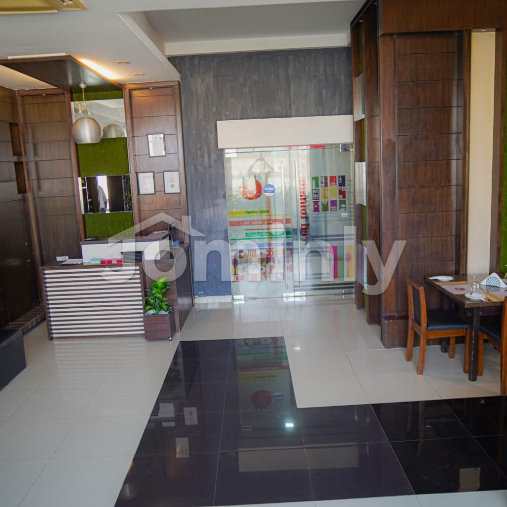 3,323 Sft Luxury Commercial Unit for Sale at Dhanmondi 27 - 4