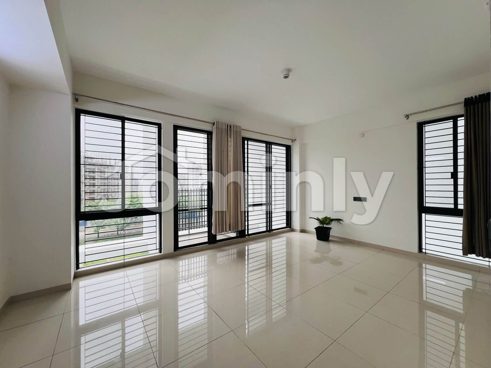 Brand New Luxury Lake-View Apartment for Sale in Bashundhara - 5
