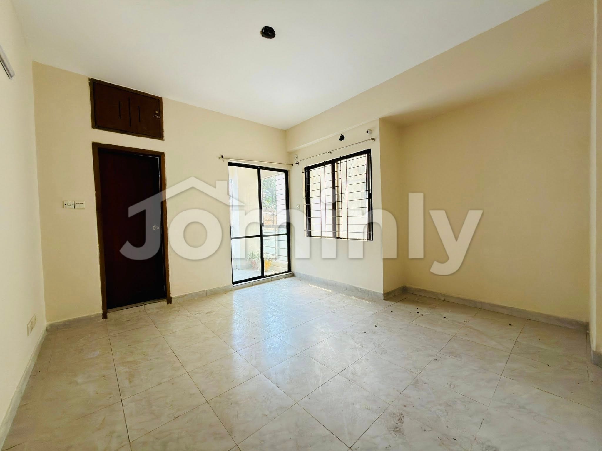 1661 Sft South/East-Facing Apartment for Sale in Banani Residential Area - 3