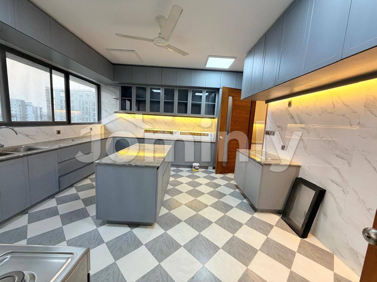Brand New Luxury Flat Rent at Gulshan North - 4
