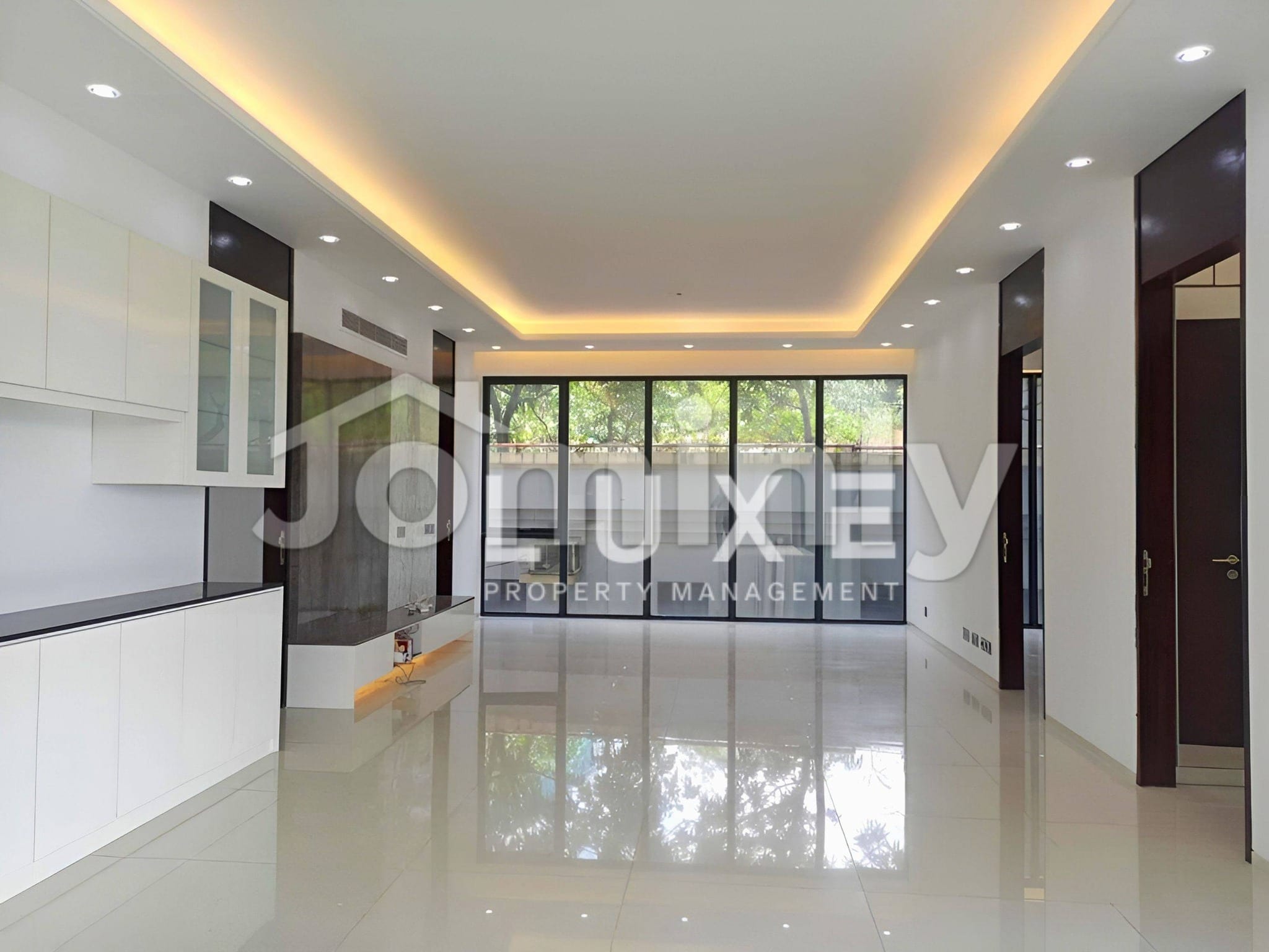 Spacious Semi-Furnished Flat Rent at Gulshan-2 - 4