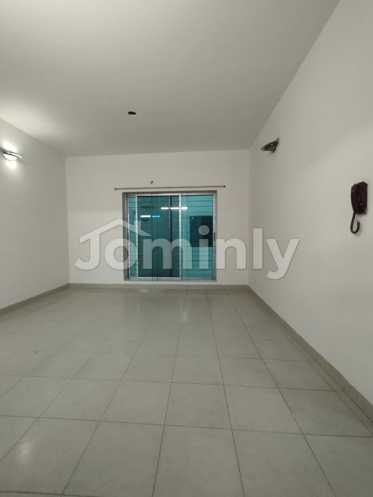 Spacious 2,300 SQFT Unfurnished Apartment @ Gulshan