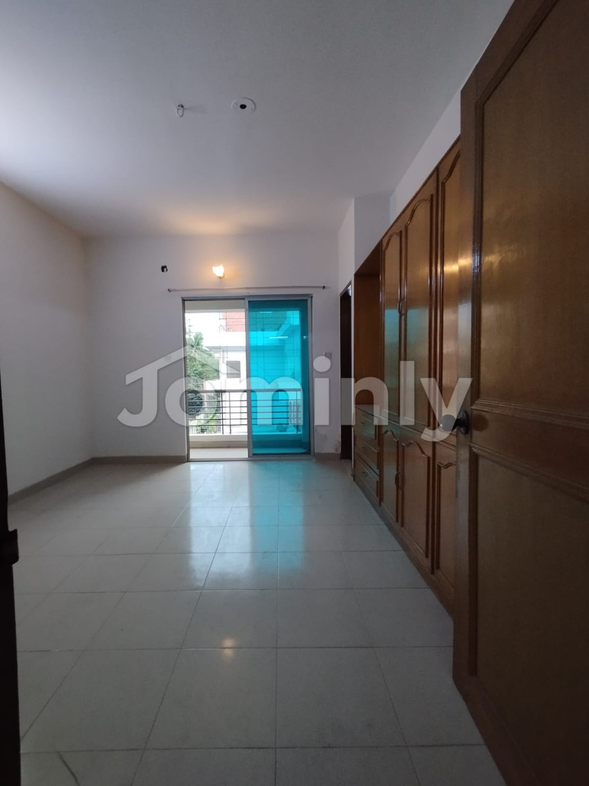 Spacious 2,300 SQFT Unfurnished Apartment @ Gulshan - 2