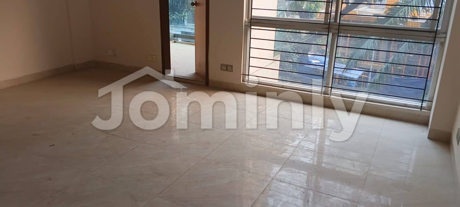 Luxurious South-Facing Apartment for Sale @ Road 10, Gulshan 1