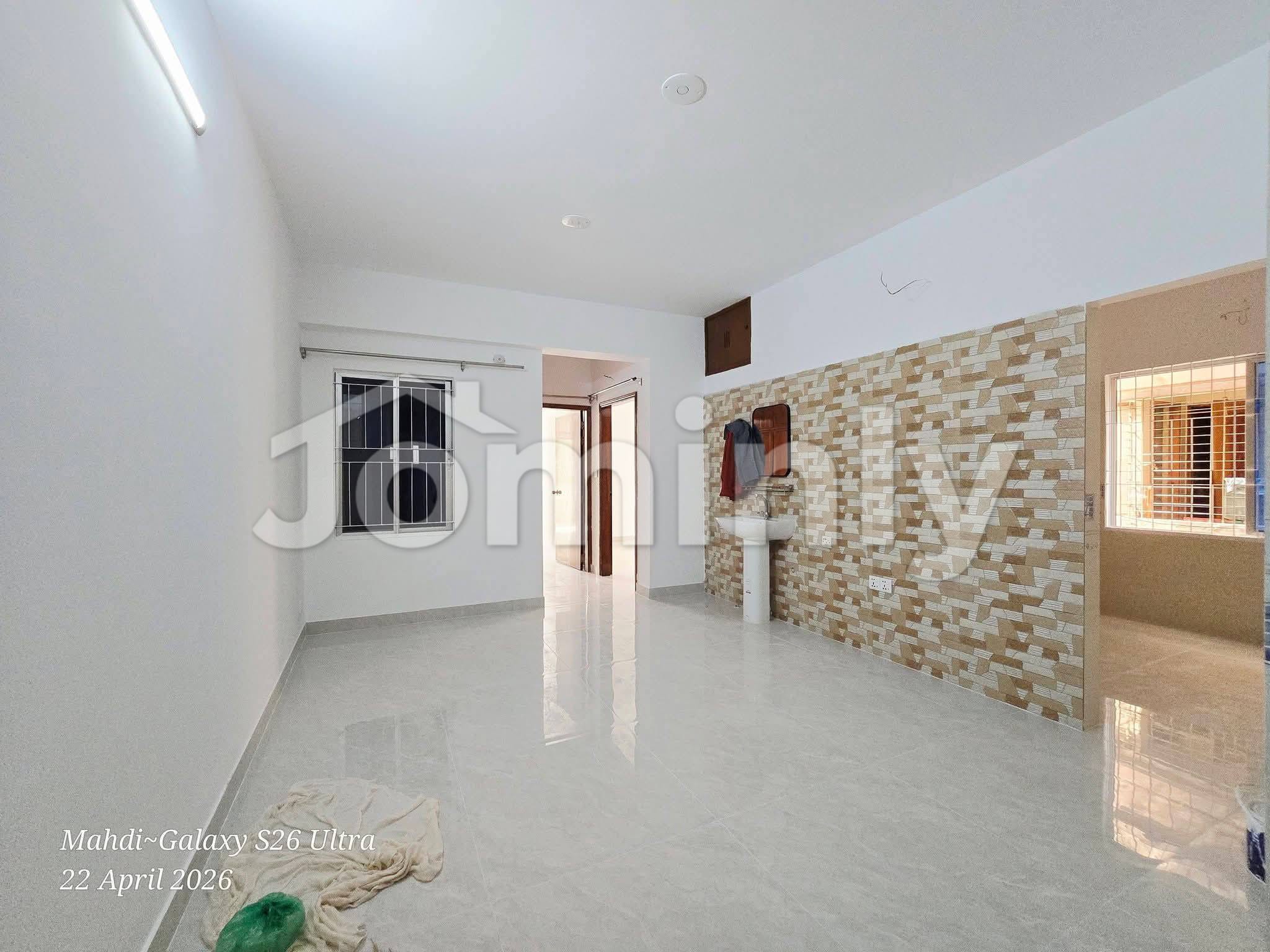 Pre-owned 1,550 SQFT Apartment with Titas Gas @ Sector 7, Uttara - 3