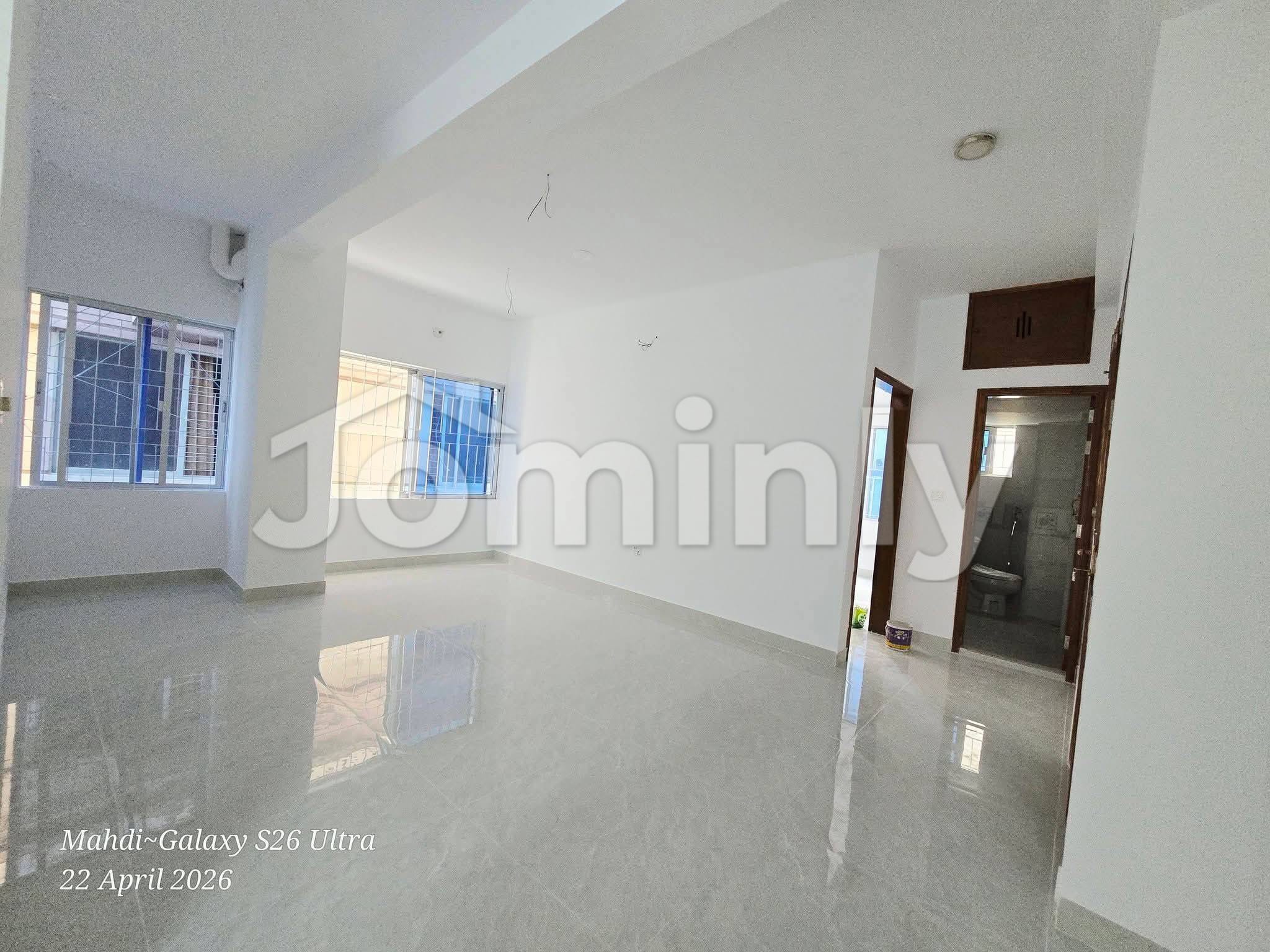 Pre-owned 1,550 SQFT Apartment with Titas Gas @ Sector 7, Uttara - 5