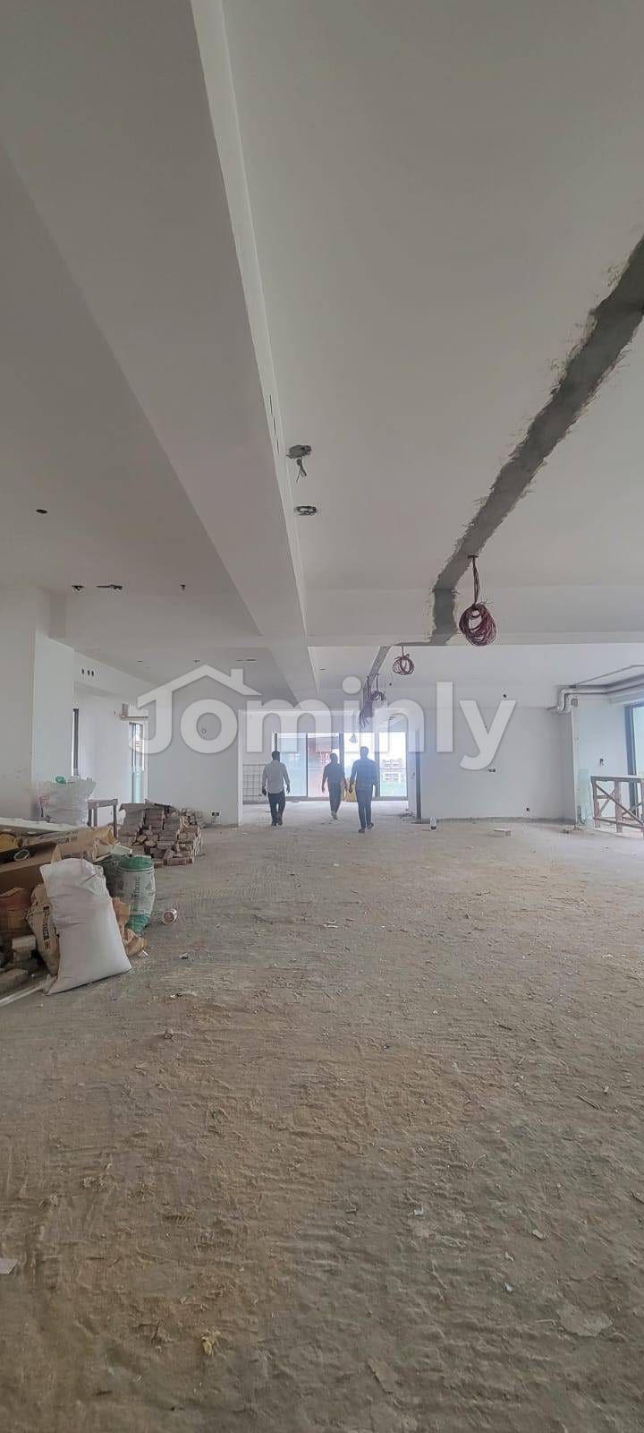 Premium 10,000 Sft Commercial Space for Rent on Gulshan Avenue - 2