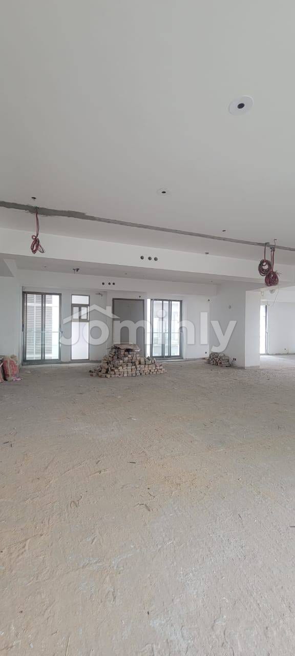Premium 10,000 Sft Commercial Space for Rent on Gulshan Avenue - 5