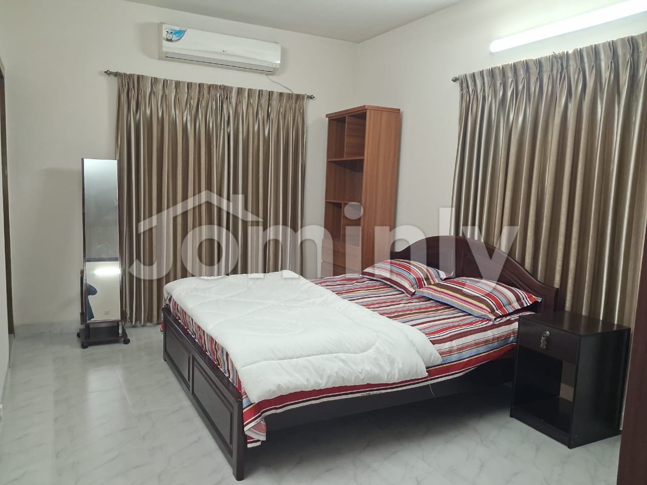 1850 Sft Fully Furnished 3-Bedroom Apartment for Rent in Gulshan North - 5