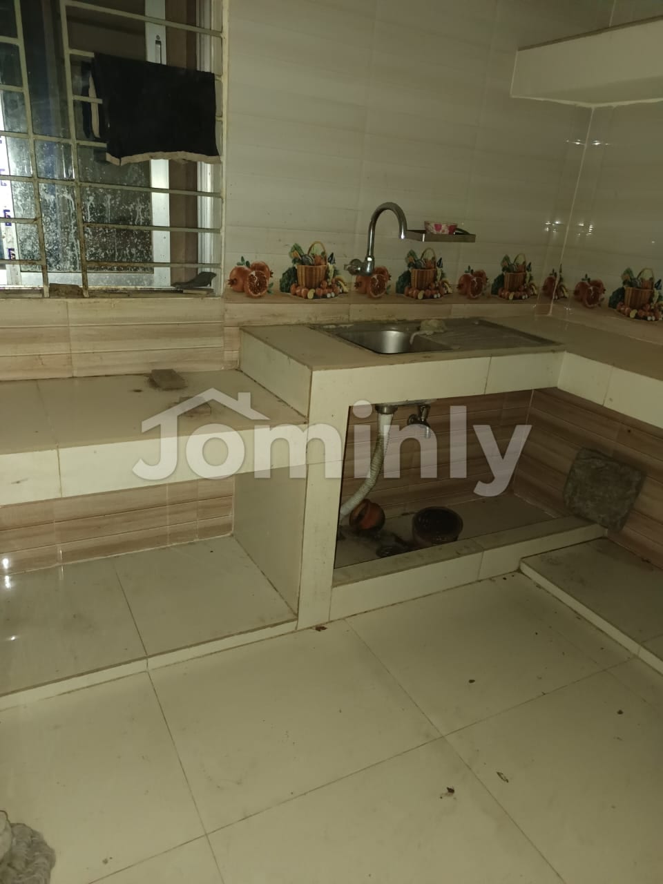 Budget-Friendly 1,250 SQFT Ready Apartment @ North Badda - 2