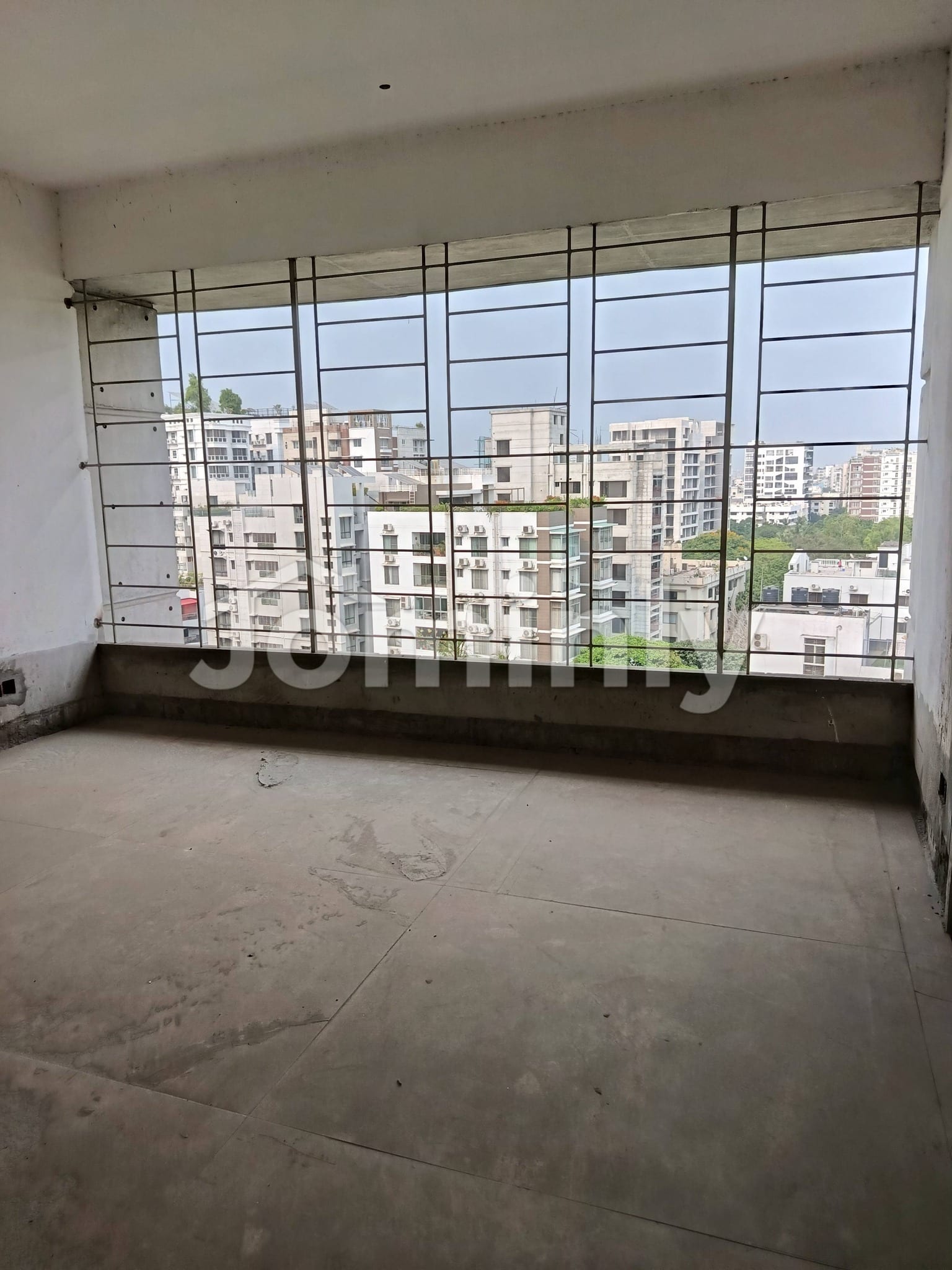 South-East Facing 3,500 SQFT Luxury Apartment with Swimming Pool @ North Gulshan - 4